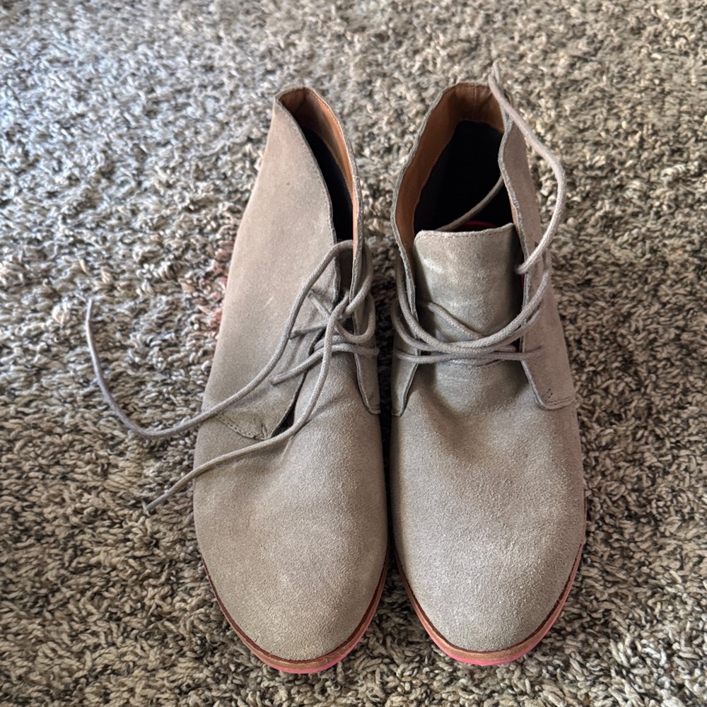 DV by Dolce Vita Gray/Tan Lace-Up Boots